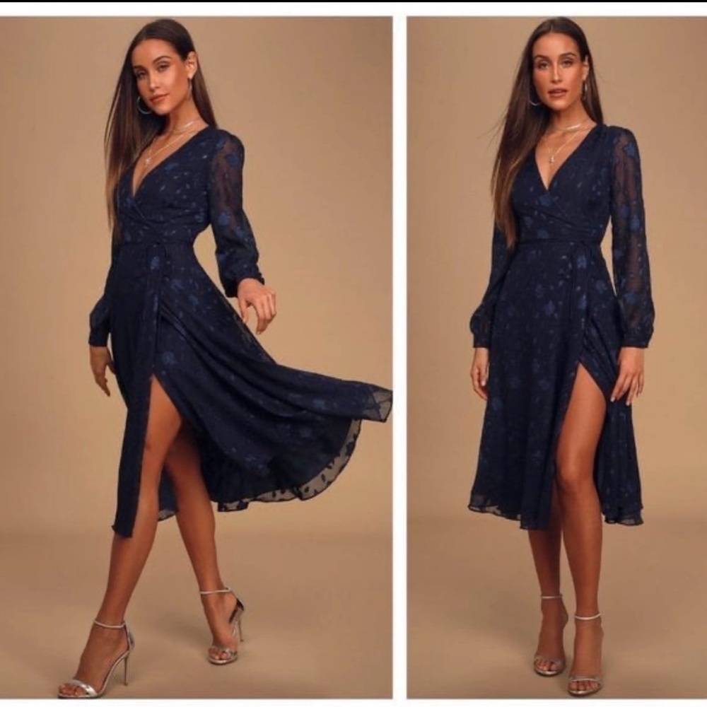 Lulu’s Midnight Blue Evening Elegance Floral Wrap Midi Dress size medium